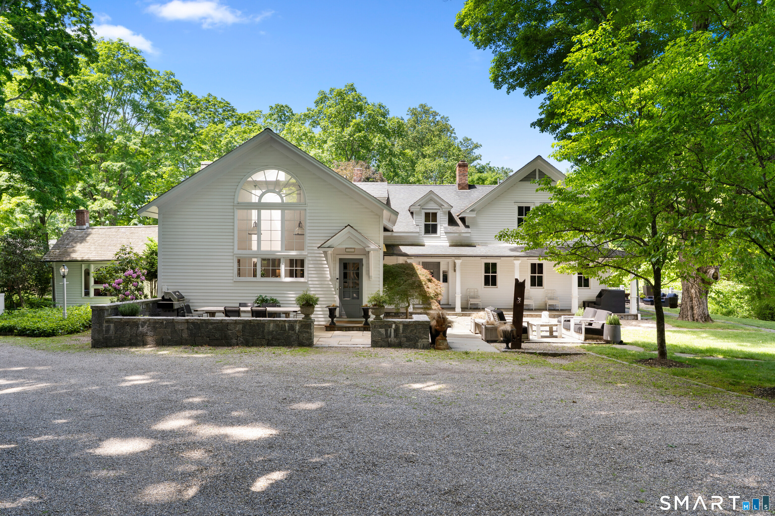 159 Newtown Turnpike, Weston, CT 06883 | For Sale at $2,195,000