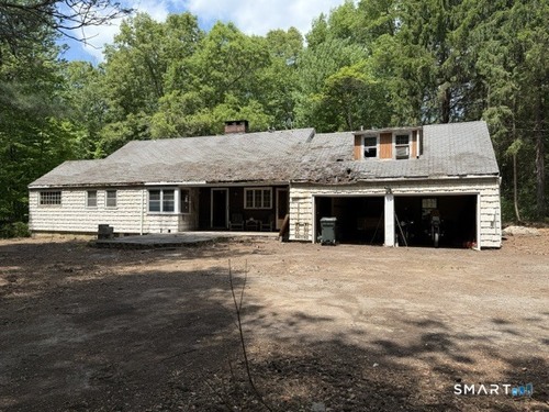  single family home for sale located at 80 North Street, Easton, CT 06612