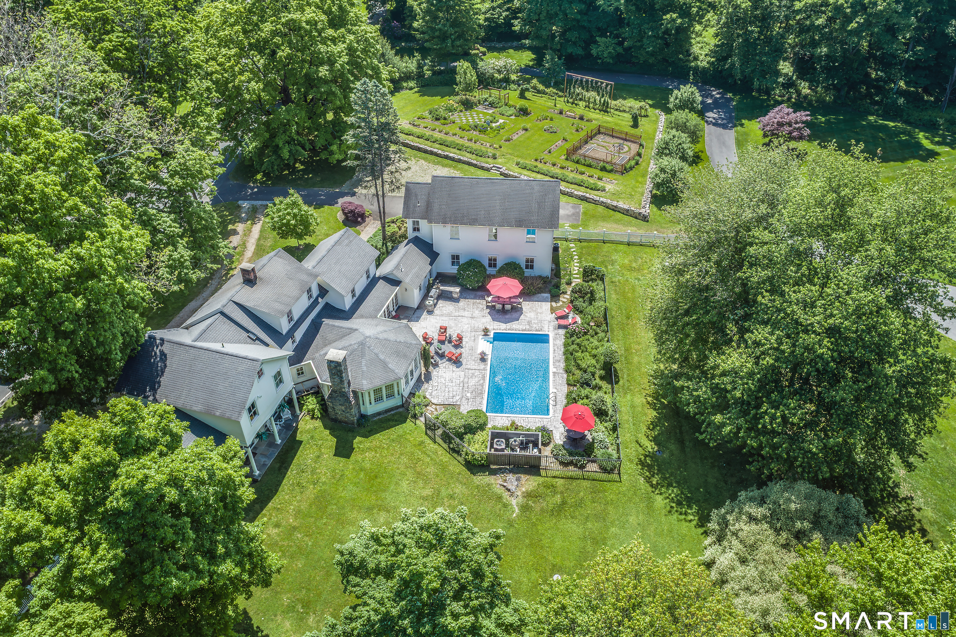 261 Wilton Road West, Ridgefield, CT 06877 | For Sale at $2,250,000
