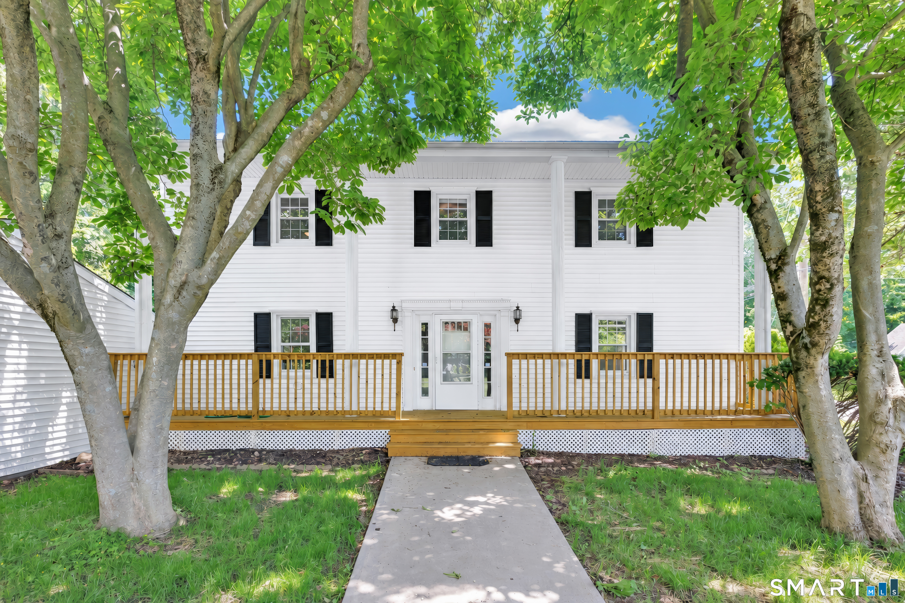 670 Wigwam Lane, Stratford, CT 06614 | For Sale at $550,000