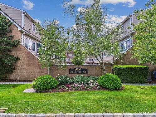  townhouse condo for sale located at 1900 Summer Street, 19, Stamford, CT 06905