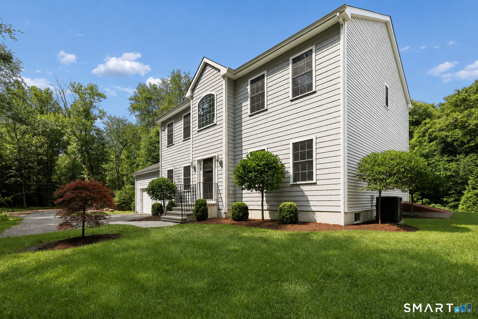 10 High Ridge Grove, Brookfield, CT 06804 | For Sale at $875,000
