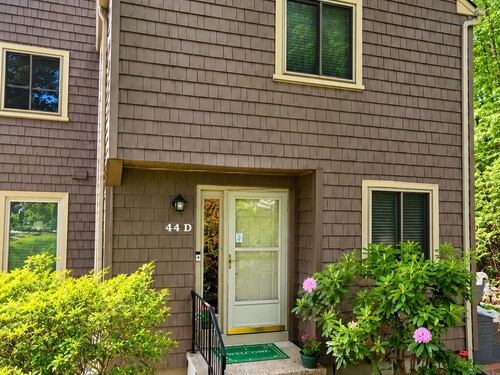  townhouse condo for sale located at 44 Powder Mill Road, d, Stratford, CT 06614