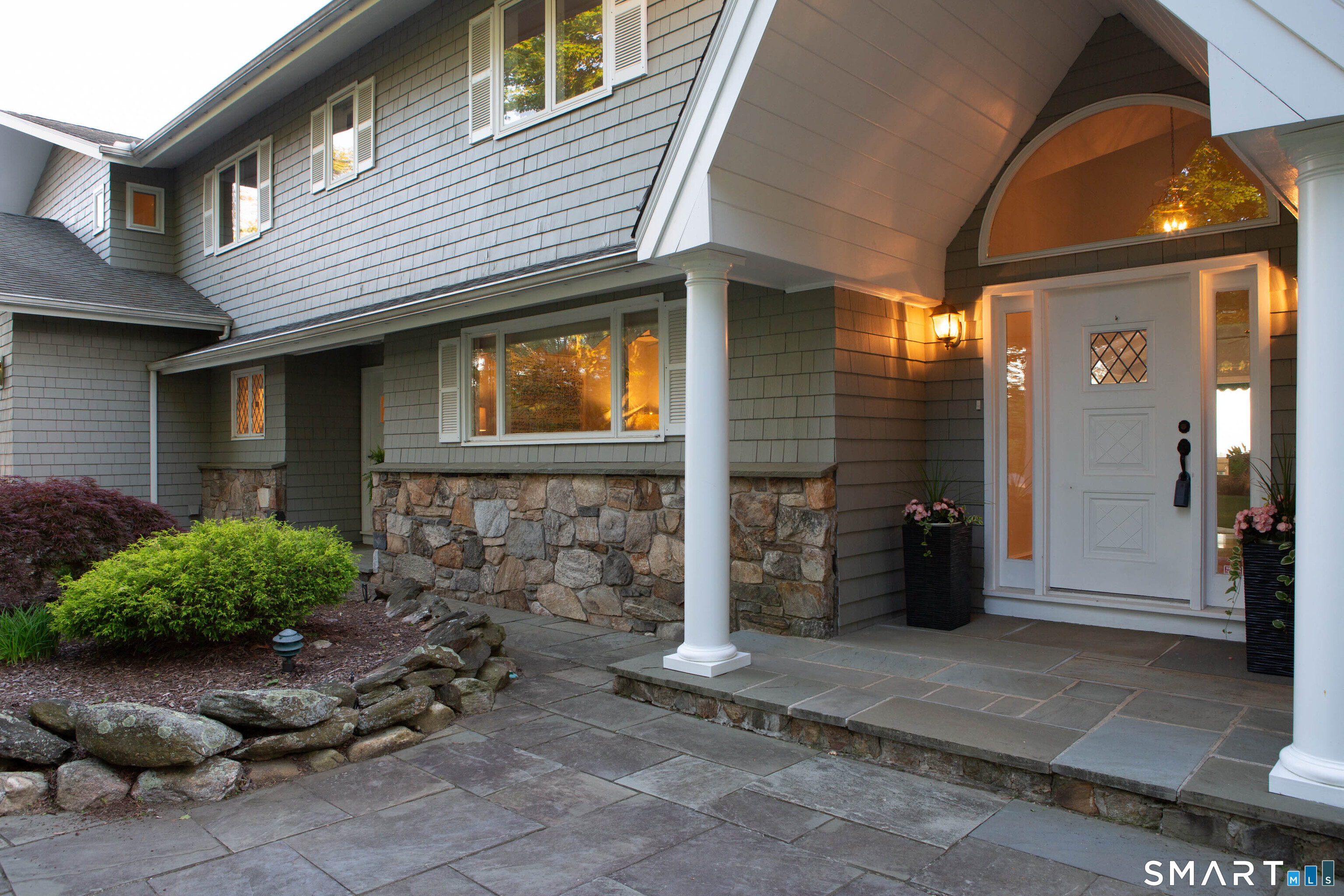132-MF Merrimac Drive, Trumbull, CT 06611 | For Sale at $1,399,000