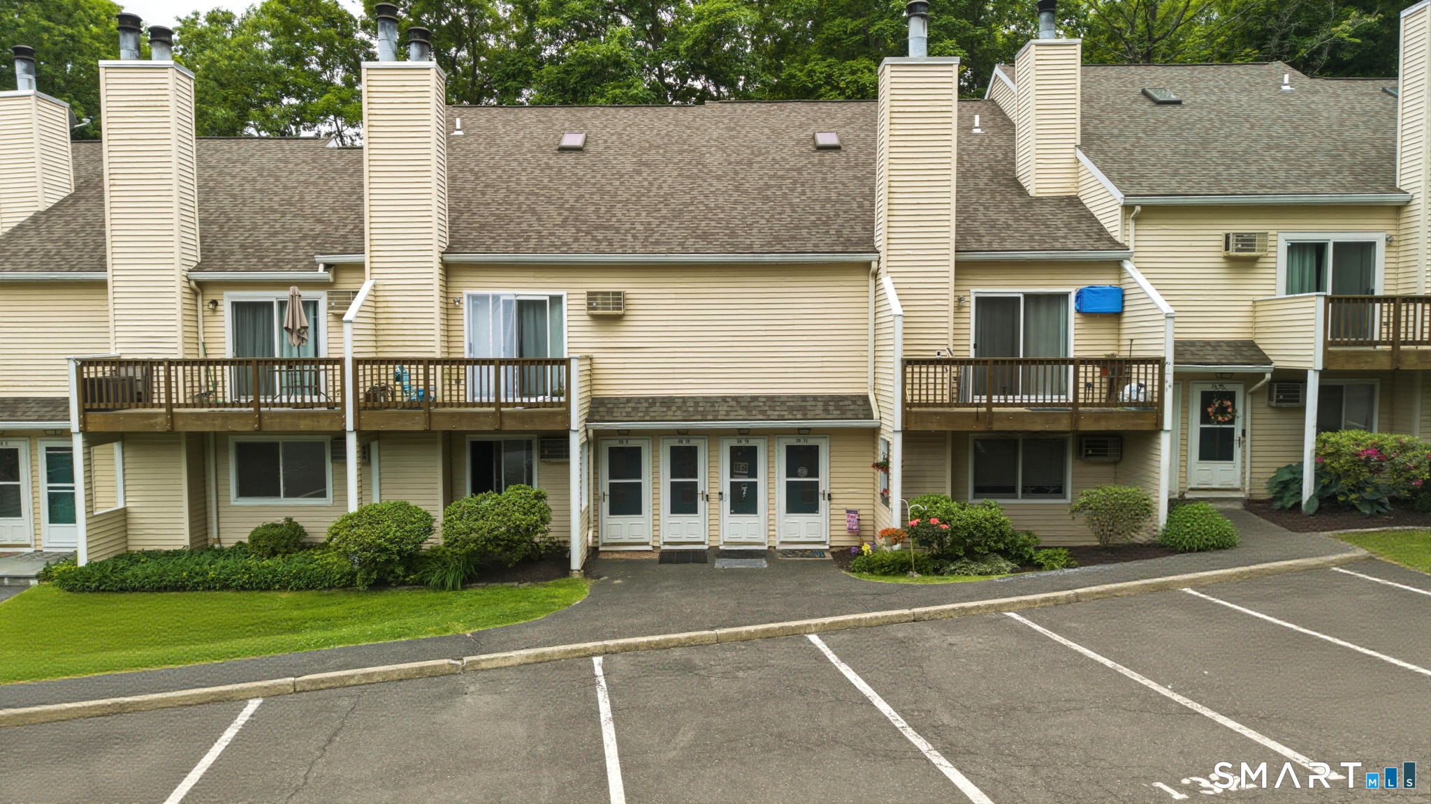 8 Rose Lane, 26-11, Danbury, CT 06811 | For Sale at $260,000