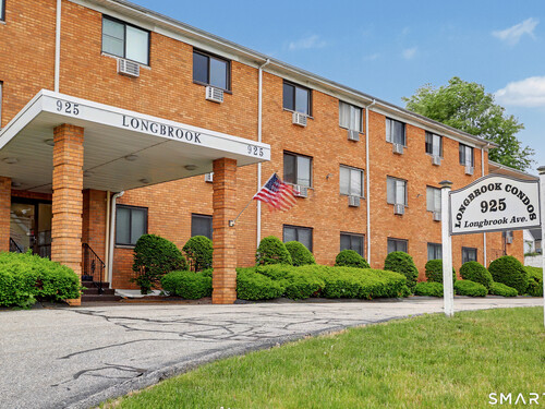  condo home for sale located at 925 Longbrook Avenue, 109, Stratford, CT 06614