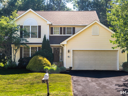  condo home for sale located at 45 Pocono Lane, 4, Danbury, CT 06810