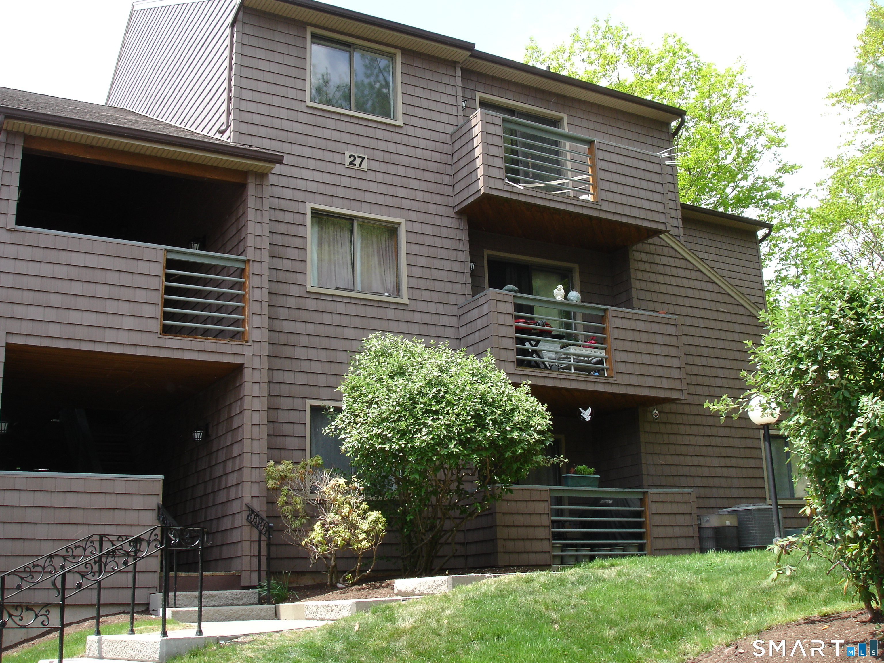 166 Old Brookfield Road, 26-5, Danbury, CT 06811 | For Sale at $230,000