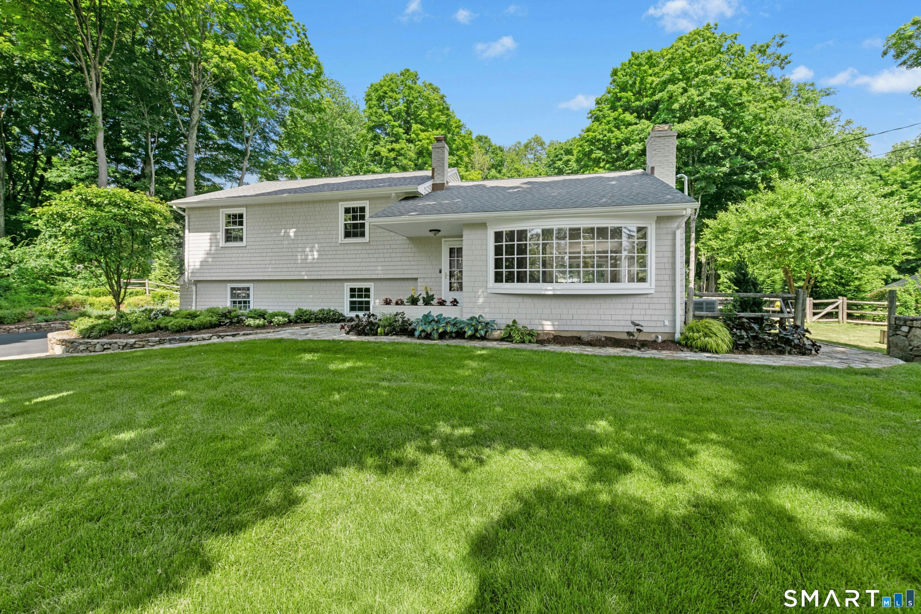 29 Old Farm Road, Weston, CT 06883 | For Sale at $749,000