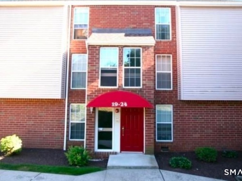  condo home for sale located at 24 Heather Ridge, 24, Shelton, CT 06484