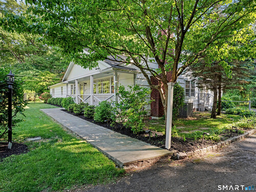 Waterfront single family home for sale located at 3 Pheasant Court, Norwalk, CT 06854
