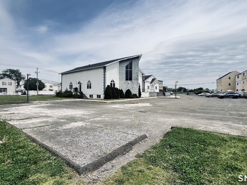  single family home for sale located at 240 Hamilton Street, Bridgeport, CT 06608