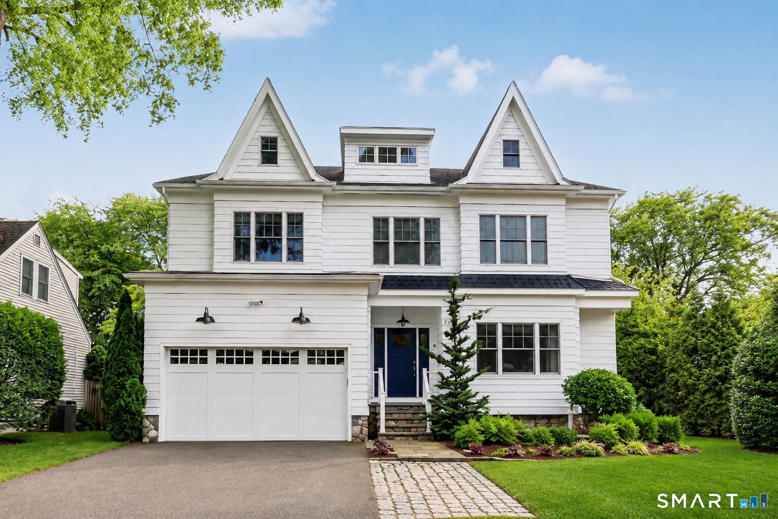 298 South Benson Road, Fairfield, CT 06824 | For Sale at $2,395,000