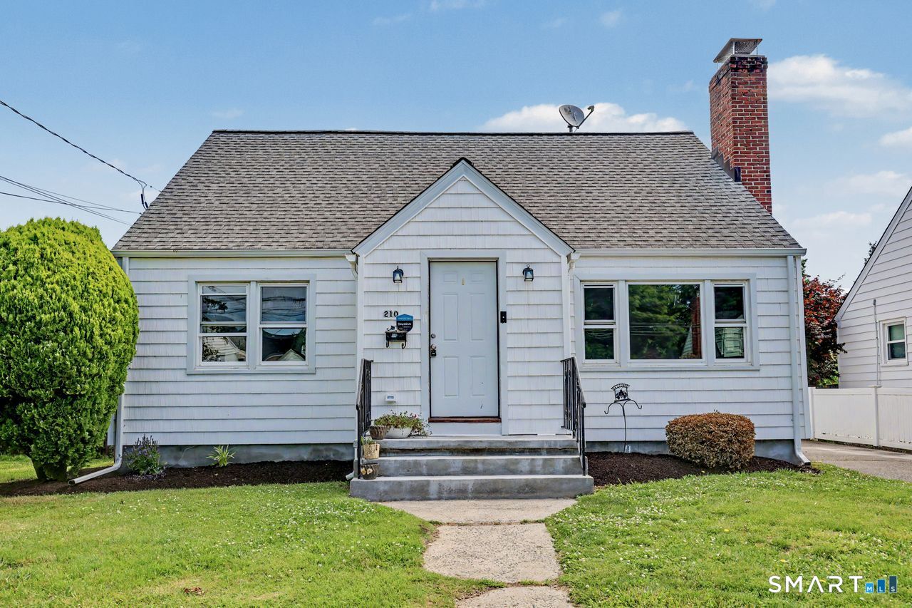210 Stratfield Place, Bridgeport, CT 06606 | For Sale at $500,000