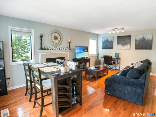  condo home for sale located at 1 Glenrock Street, 1, Norwalk, CT 06850