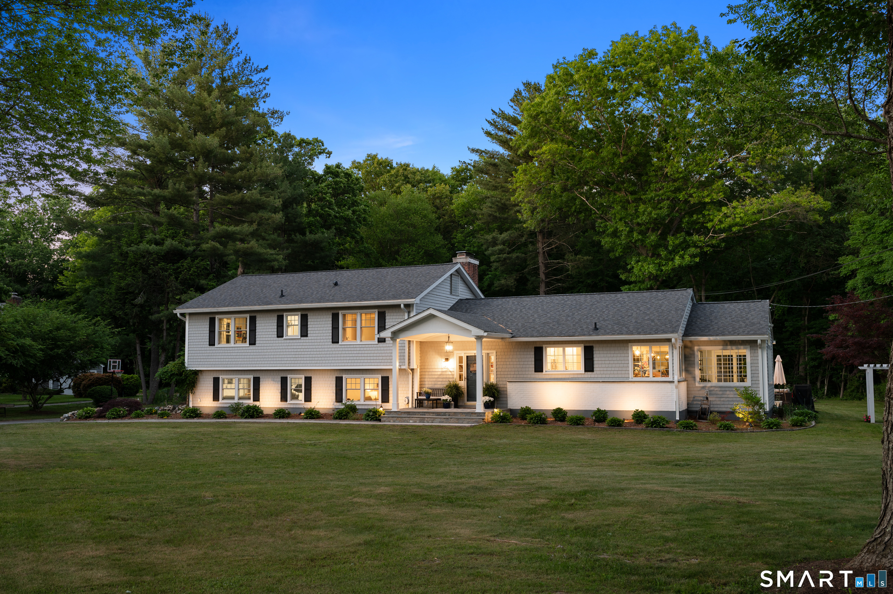 121 Thornwood Road, Stamford, CT 06903 | For Sale at $1,295,000