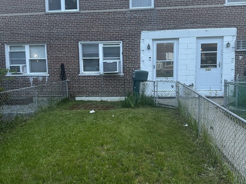  co-op home for sale located at BLD 35 Court D Court, 133, Bridgeport, CT 06610