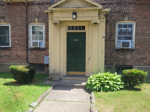  co-op home for sale located at 606 Wilmot Avenue, 4, Bridgeport, CT 06607