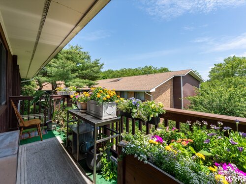 Waterfront condo home for sale located at 154 Cold Spring Road, 23, Stamford, CT 06905