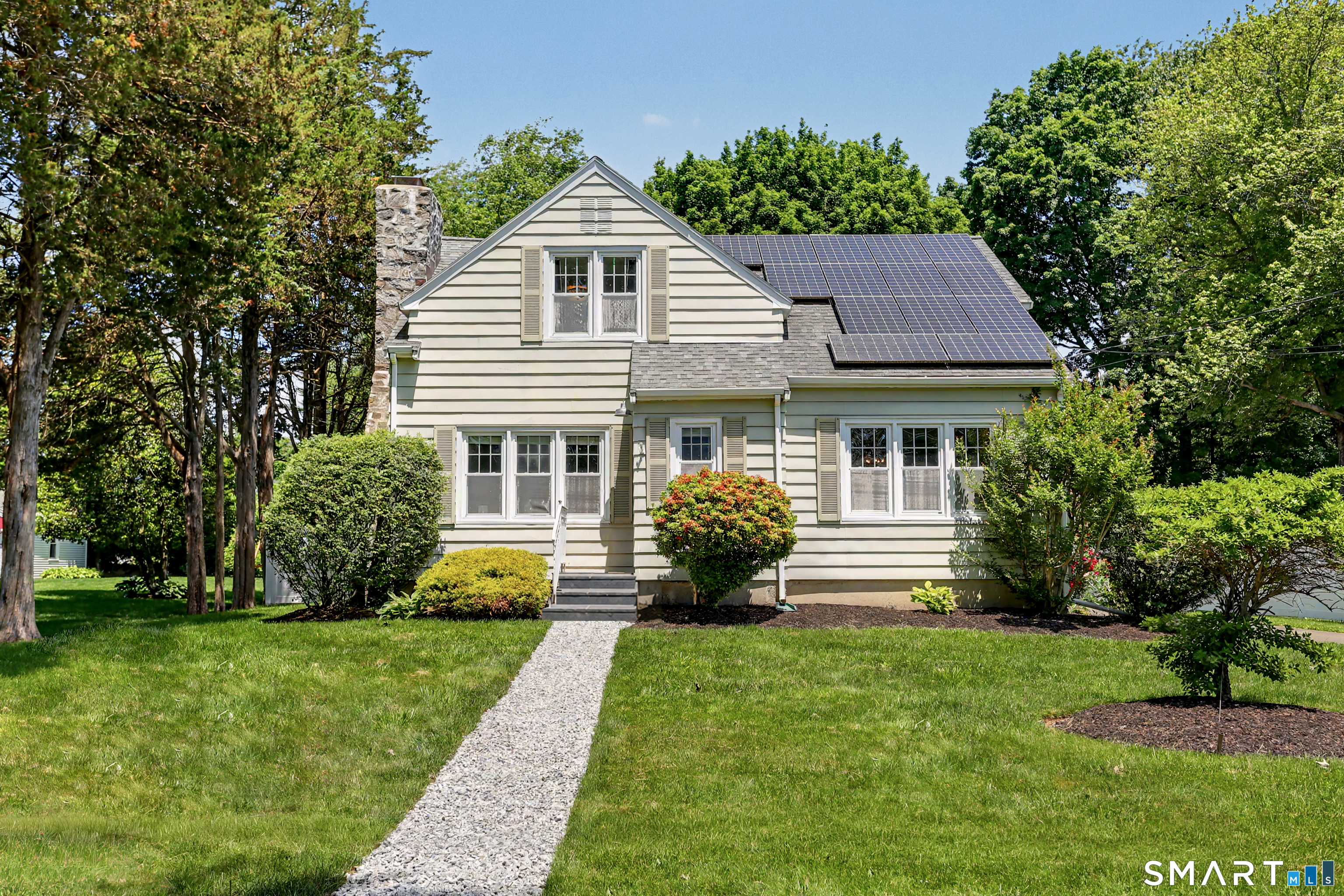 23 Brewster Place, Trumbull, CT 06611 | For Sale at $679,000