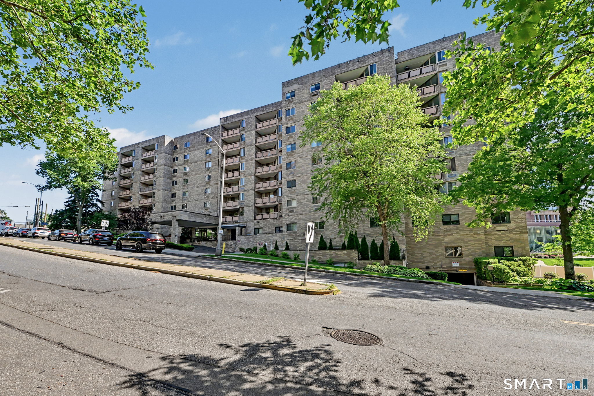 143 Hoyt Street, 4k, Stamford, CT 06905 | For Sale at $449,900