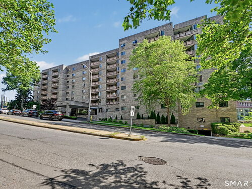  condo home for sale located at 143 Hoyt Street, 4k, Stamford, CT 06905