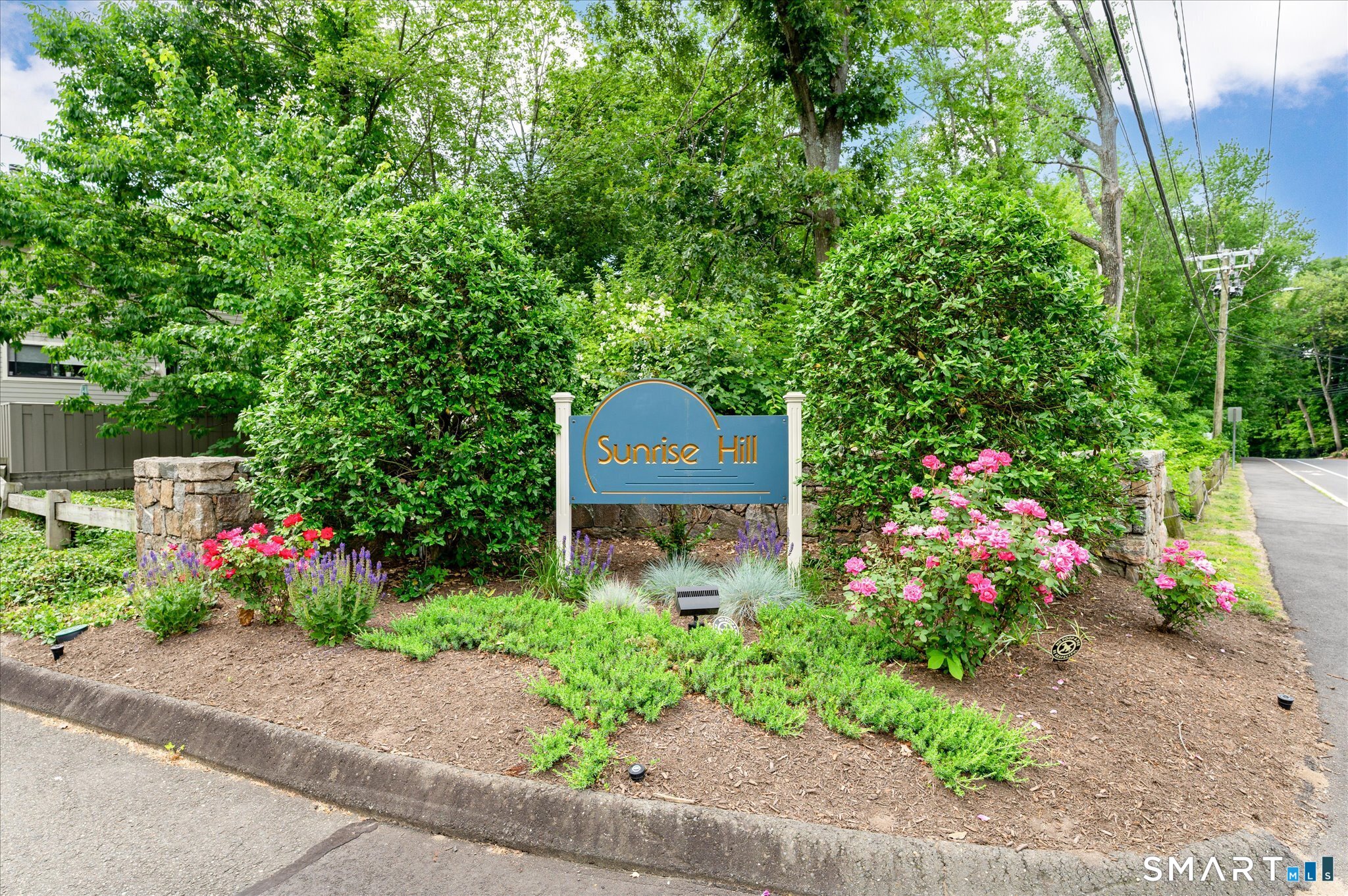 213 Sunrise Hill Lane, 213, Norwalk, CT 06851 | For Sale at $530,000