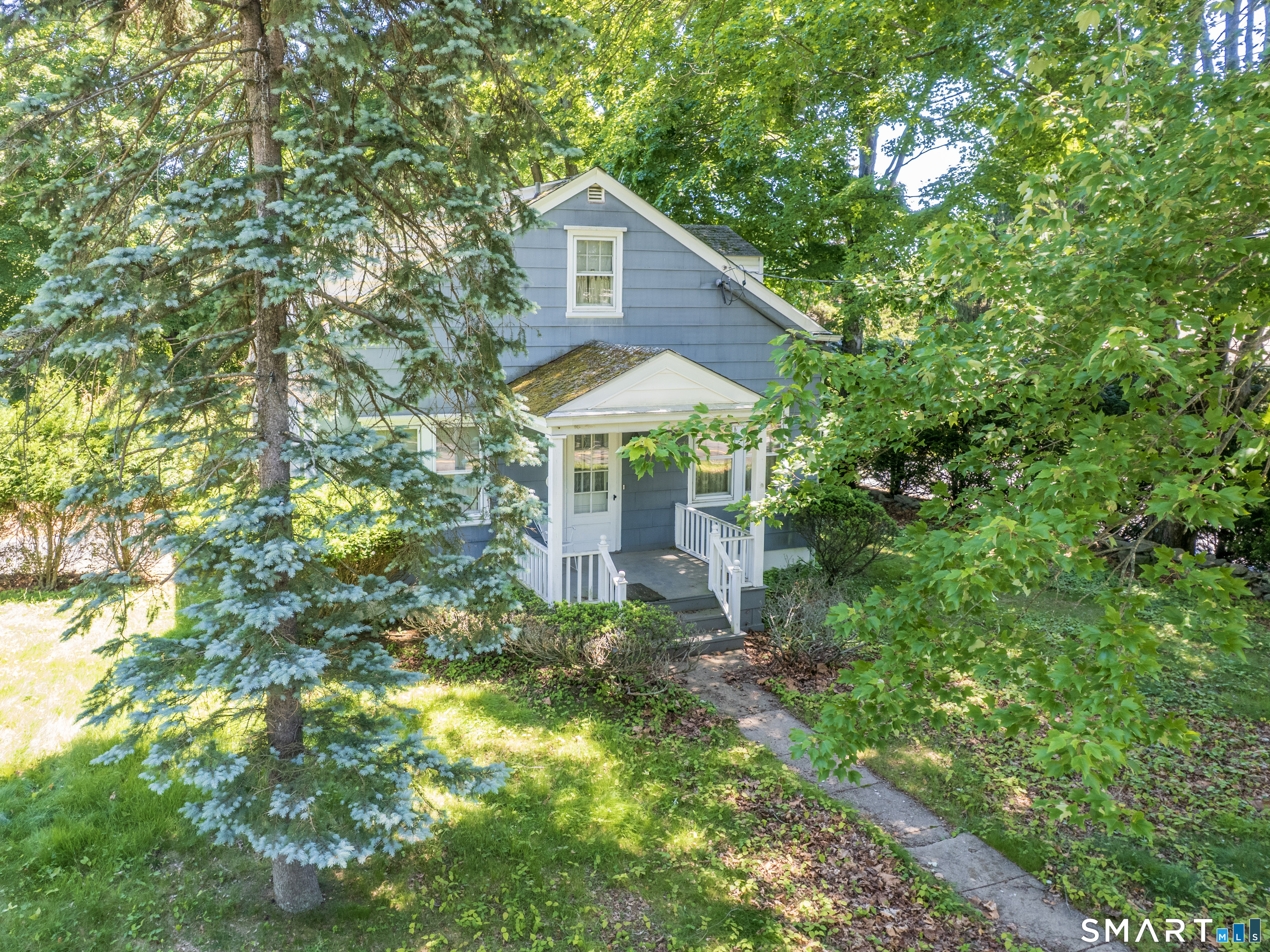 32 Morningside Drive North, Westport, CT 06880 | For Sale at $1,275,000