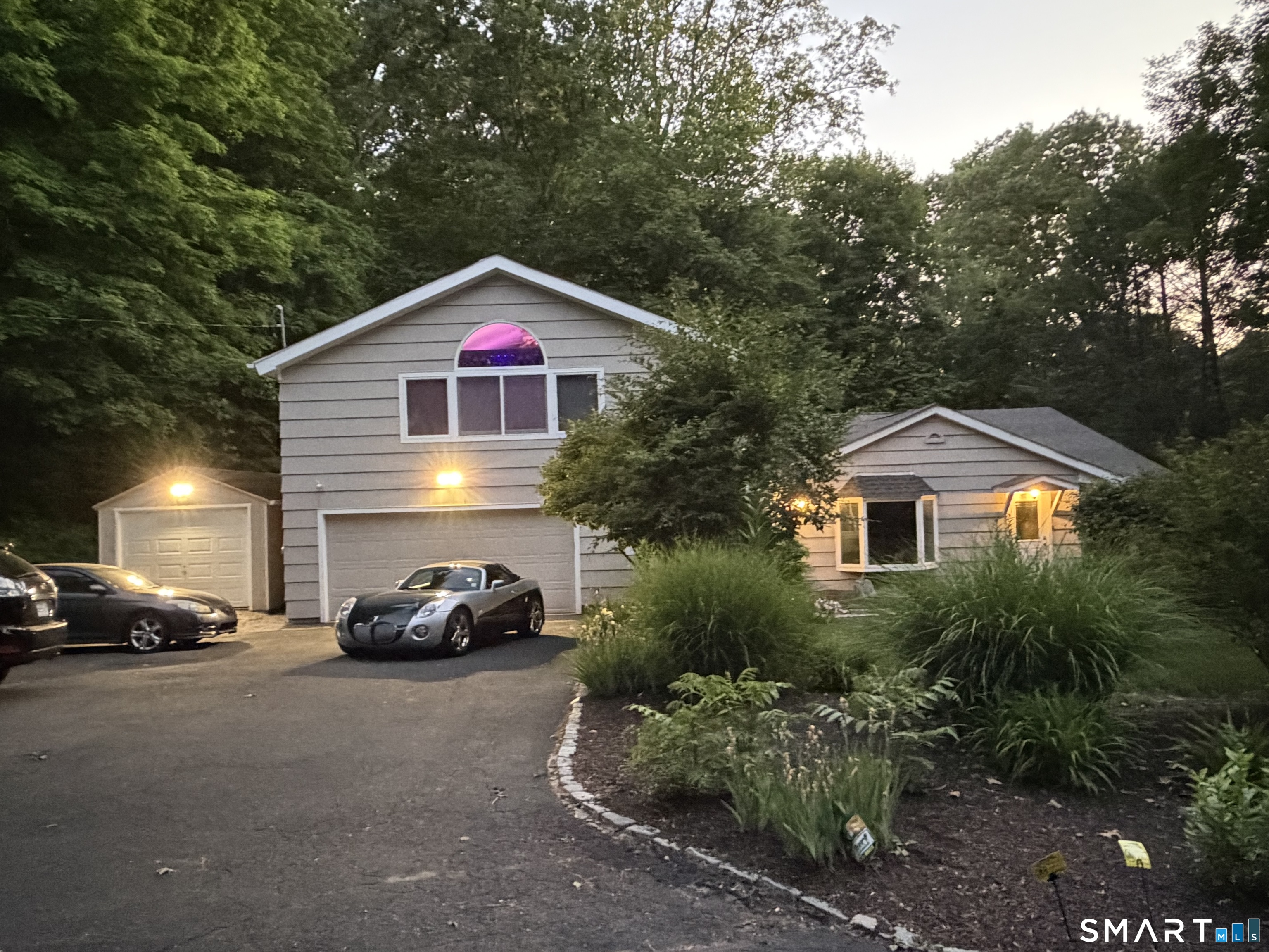 39 Cottage Street, Monroe, CT 06468 | For Sale at $565,000