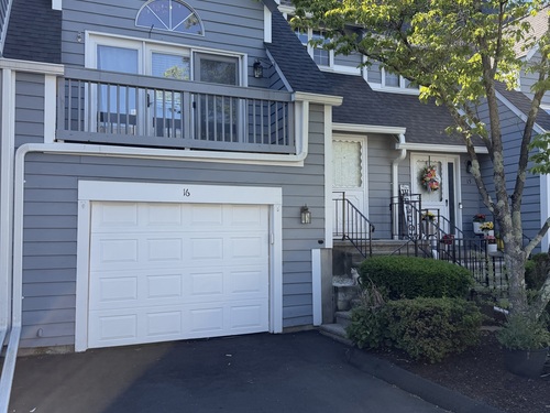  townhouse condo for sale located at 16 Hawley Glen, 16, Stratford, CT 06614