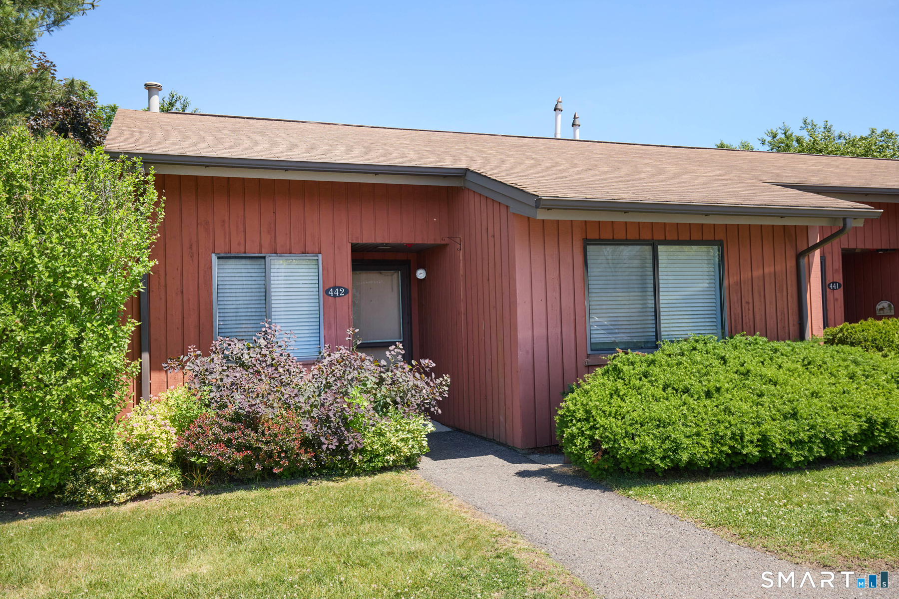 442 Asbury Ridge, 442, Shelton, CT 06484 | For Sale at $300,000