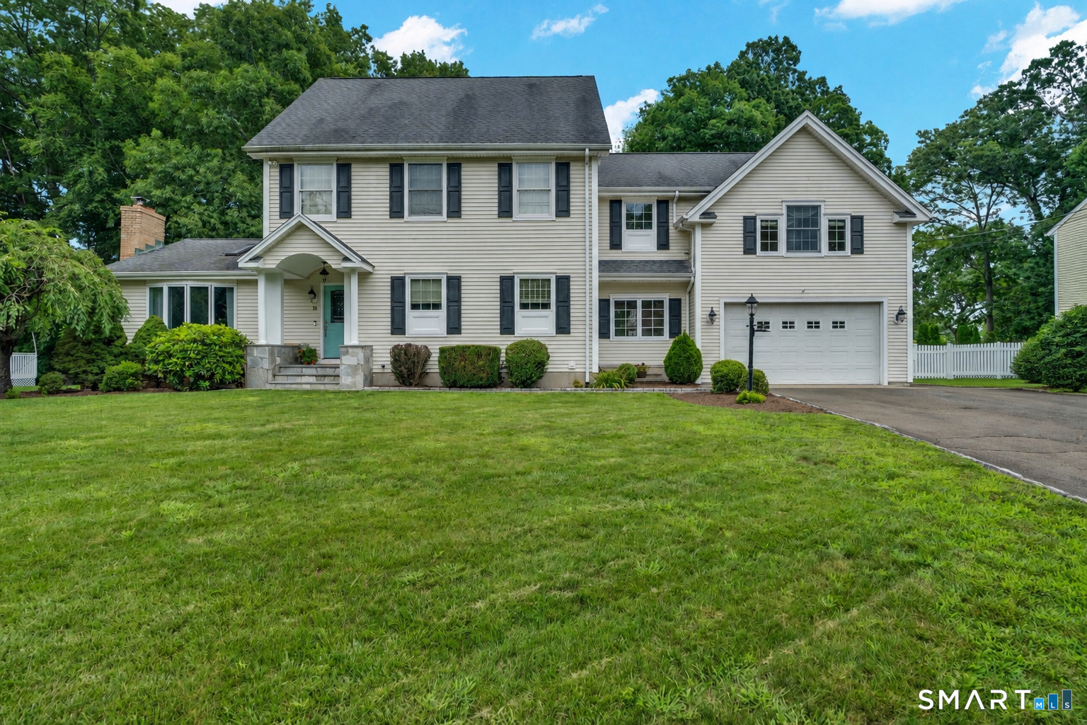 10 Westwood Road, Trumbull, CT 06611 | For Sale at $859,900