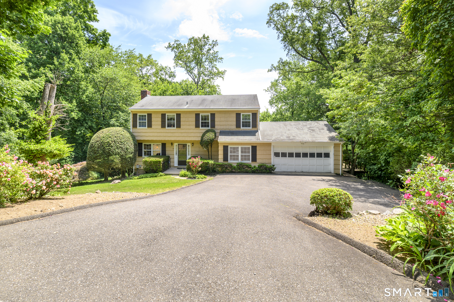 101 East Cross Road, Stamford, CT 06907 | For Sale at $799,000