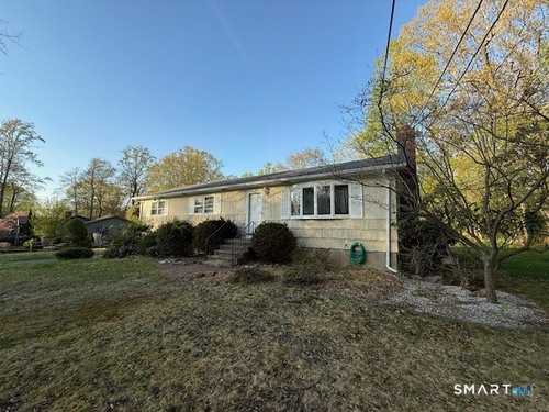  single family home for sale located at 82 Cricket Lane, Shelton, CT 06484