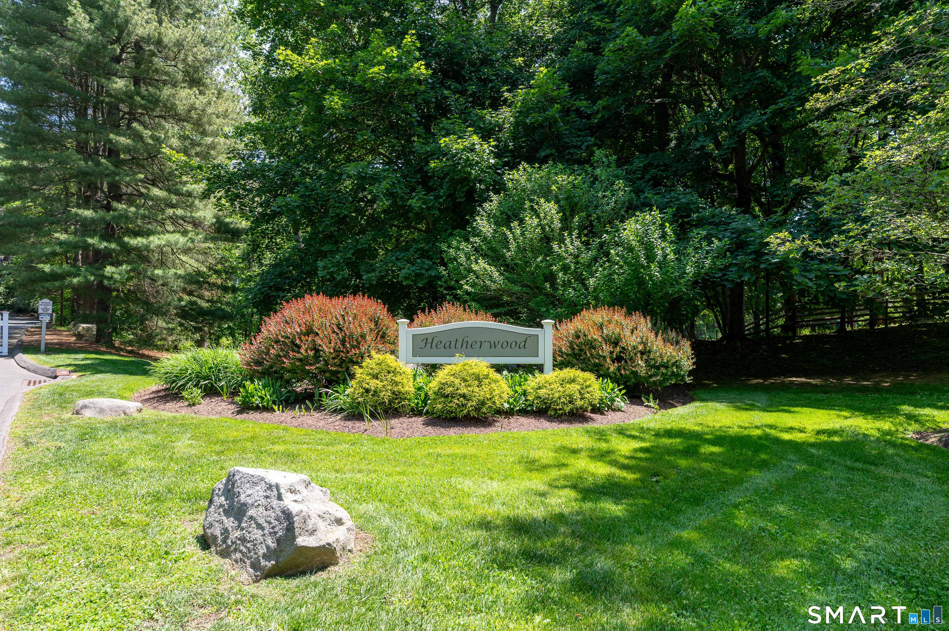 6 Barnes Road West, 6, Stamford, CT 06902 | For Sale at $1,375,000