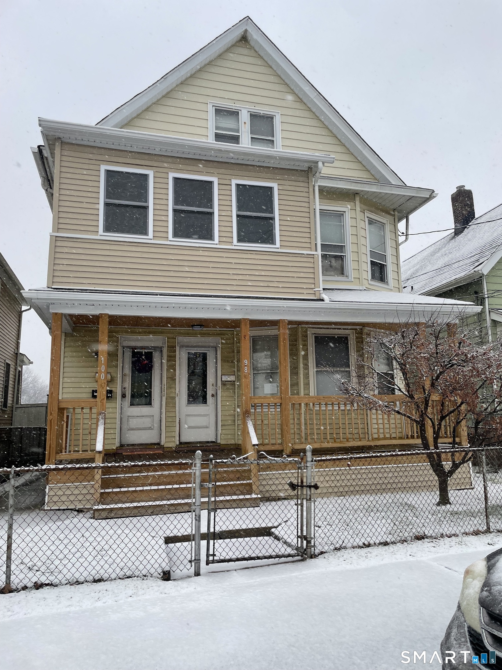 98-100 Carroll Avenue, Bridgeport, CT 06608 | For Sale at $624,900