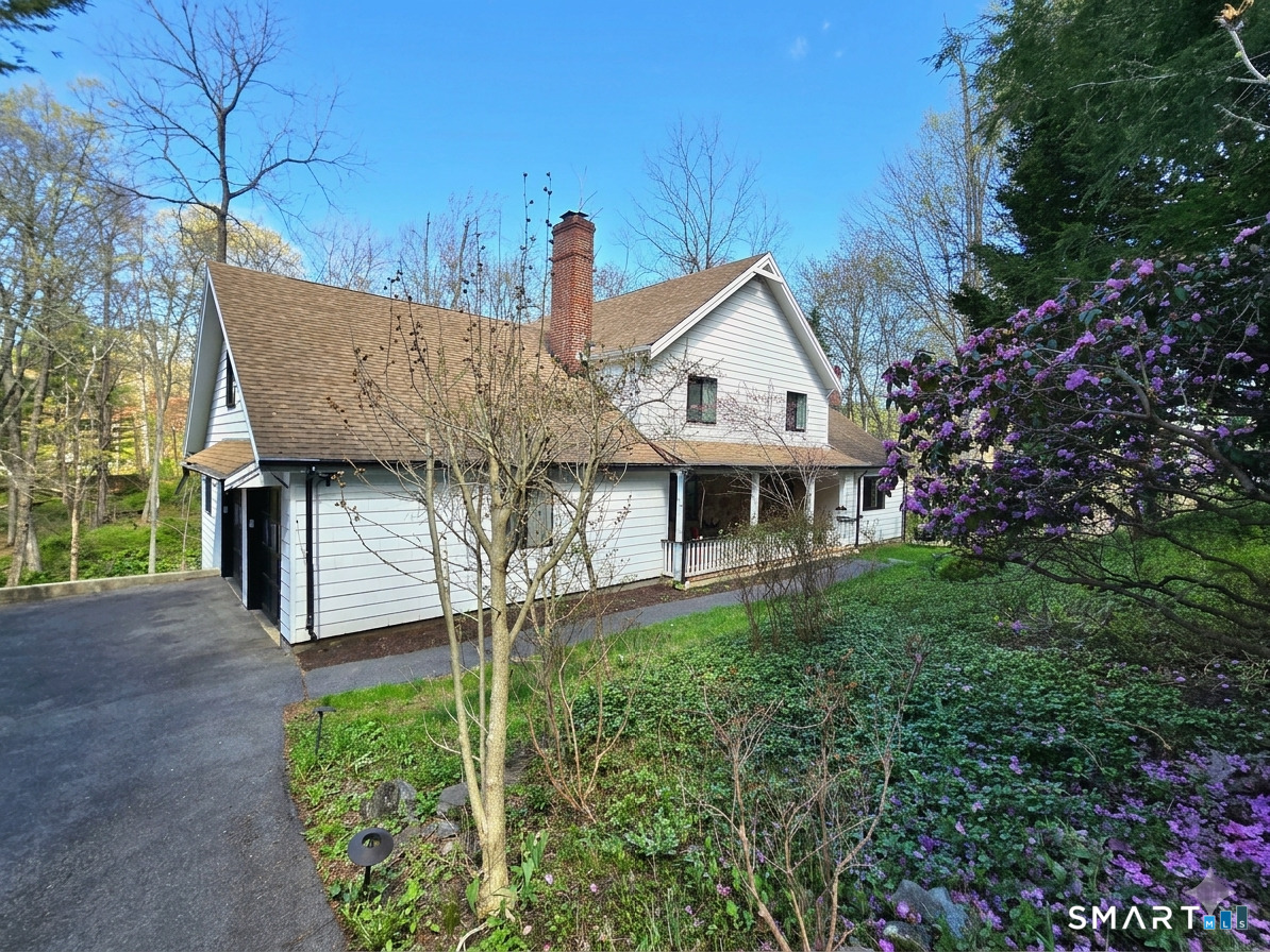 299 Redding Road, Redding, CT 06896 | For Sale at $899,000