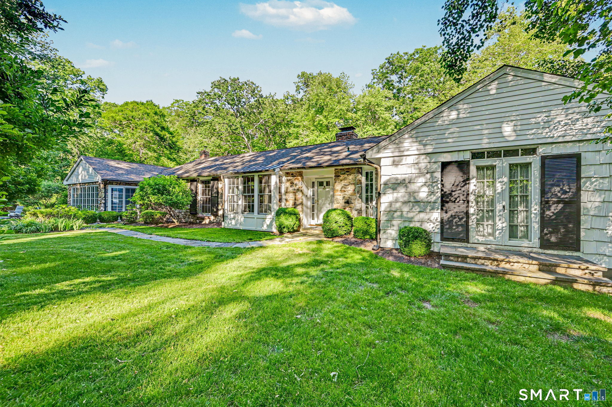 75 Norfield Road, Weston, CT 06883 | For Sale at $1,450,000