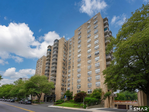  condo home for sale located at 50 Glenbrook Road, 8h, Stamford, CT 06902