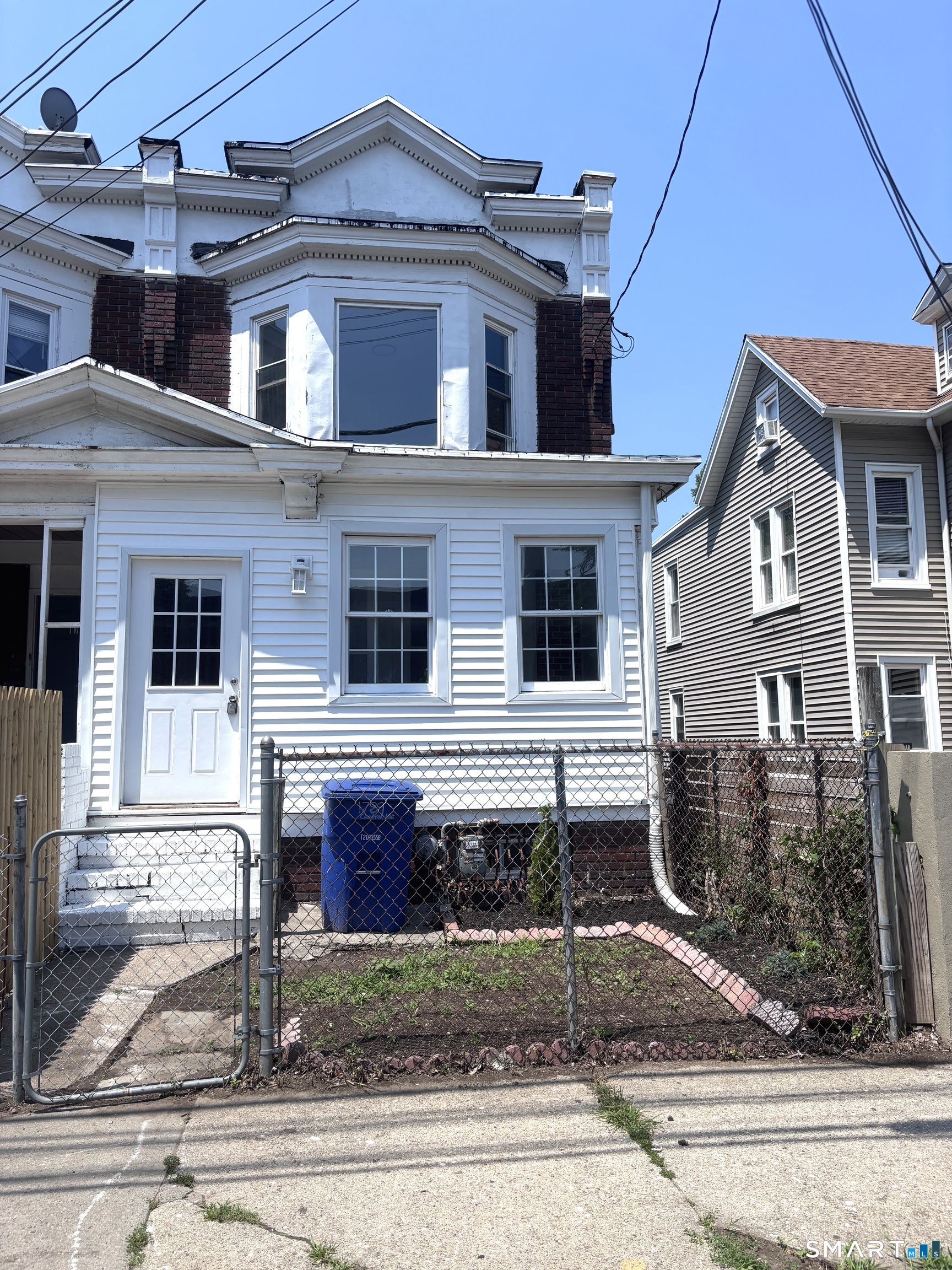 1789 Central Avenue, Bridgeport, CT 06610 | For Sale at $289,000