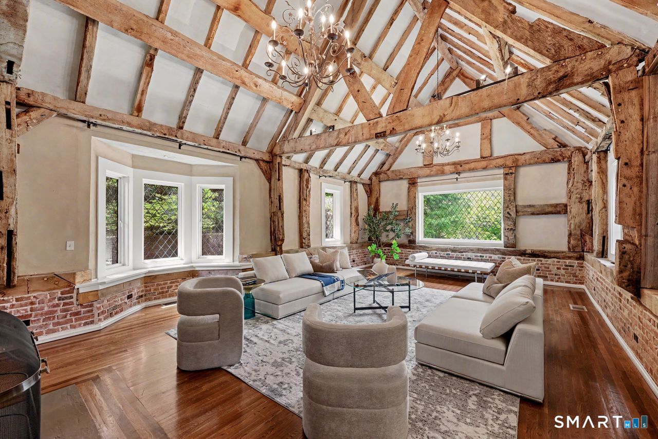 991 Lake Avenue, Greenwich, CT 06831 | For Sale at $6,750,000