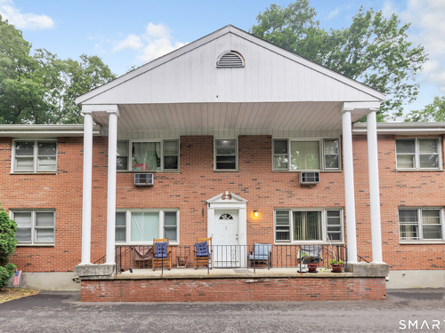  condo home for sale located at 56 Wakelee Ave Extension, 29, Shelton, CT 06484