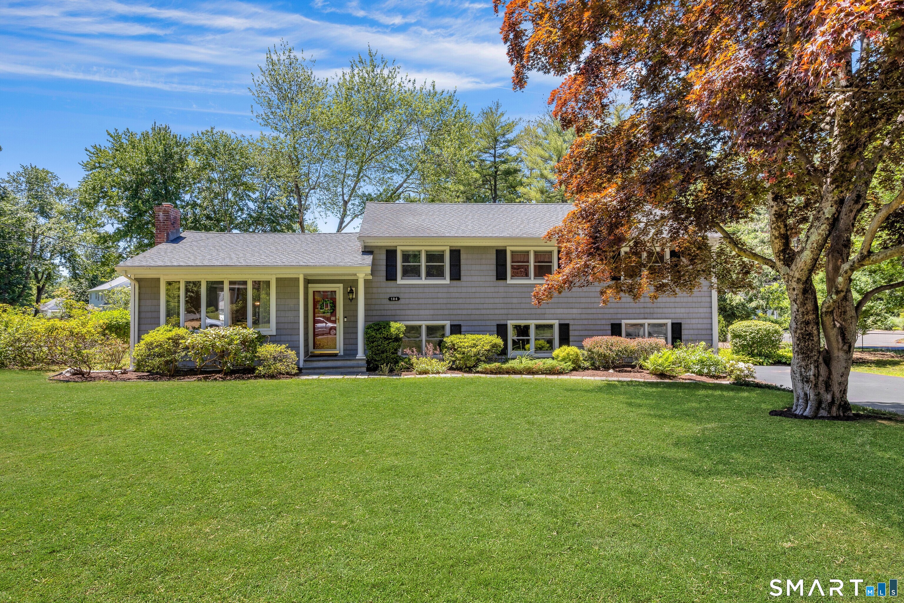 104 Nutmeg Lane, Stamford, CT 06905 | For Sale at $1,195,000