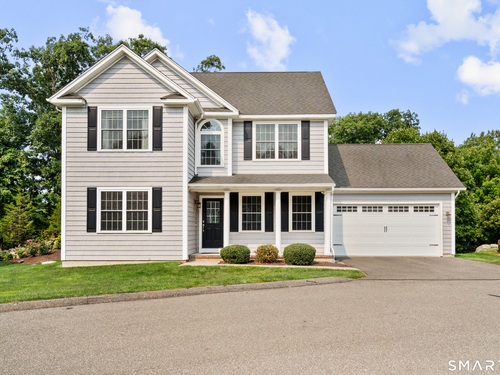  condo home for sale located at 40 Sconset Circle, 40, Shelton, CT 06484