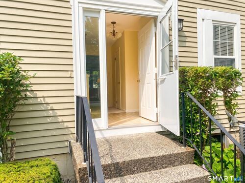  townhouse condo for sale located at 97-99 Park Avenue, 72, Danbury, CT 06810