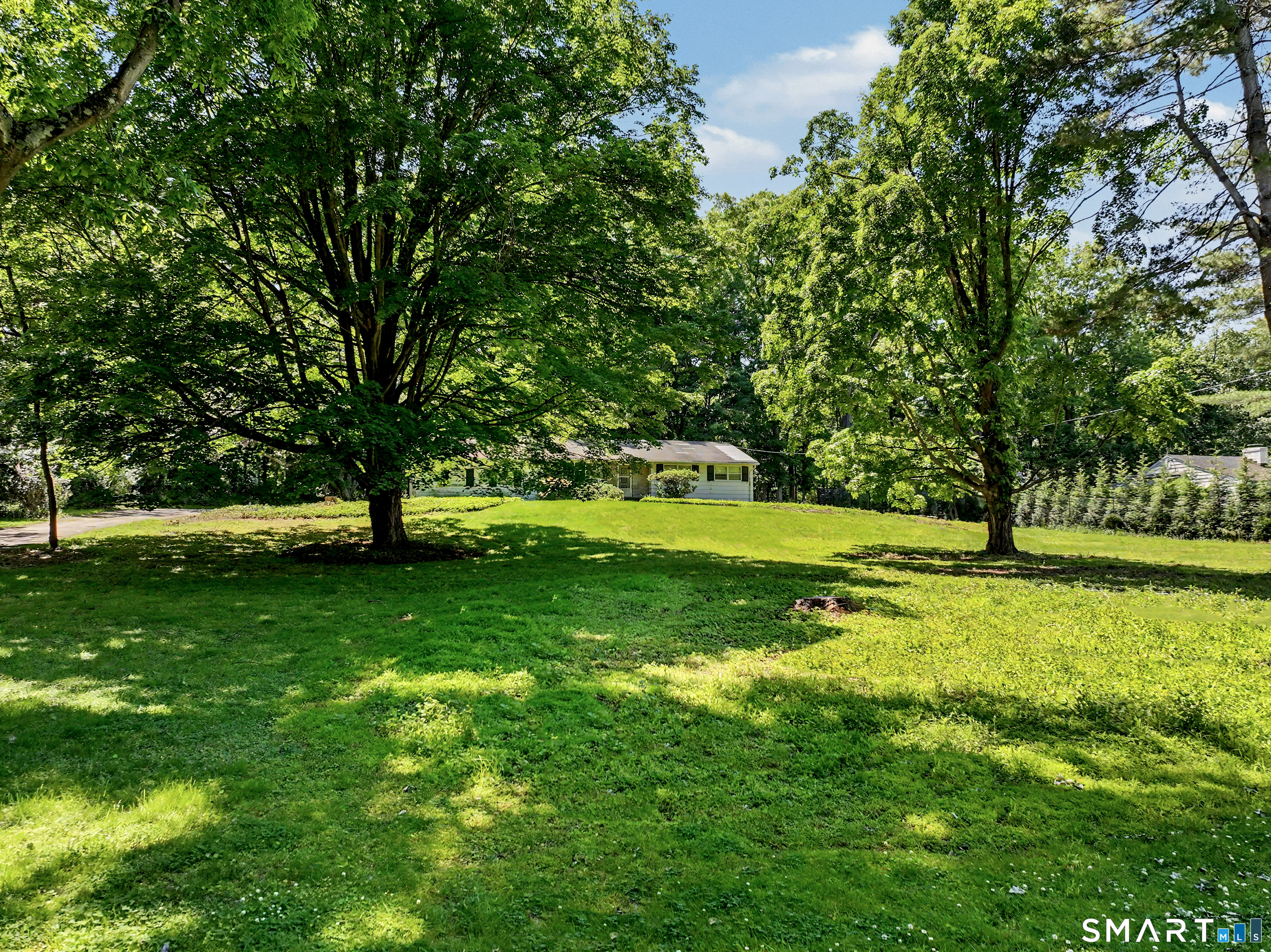 7 Bedford Drive, Westport, CT 06880 | For Sale at $1,499,000