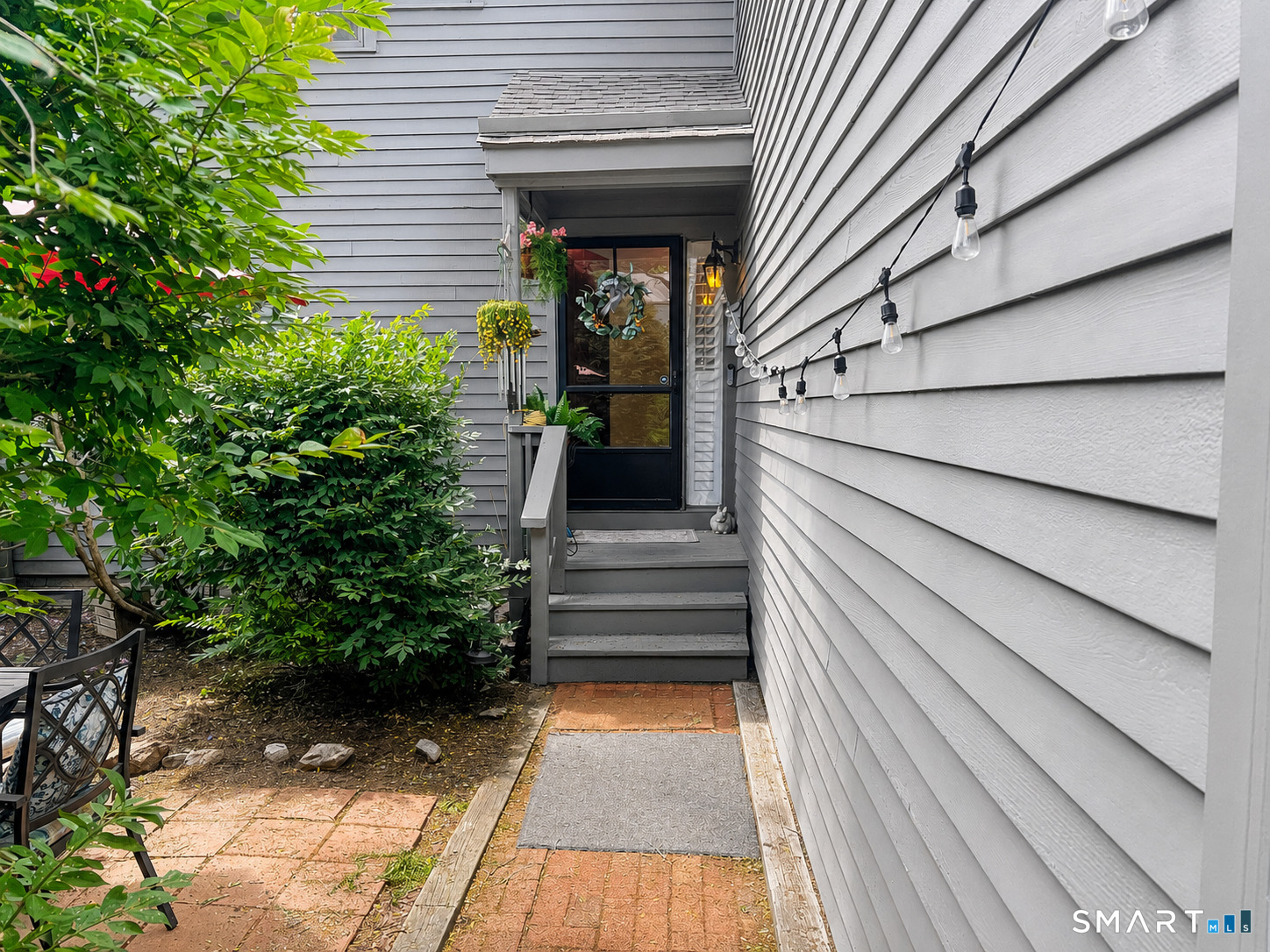 48 Ledgewood Drive, 48, Brookfield, CT 06804 | For Sale at $483,500