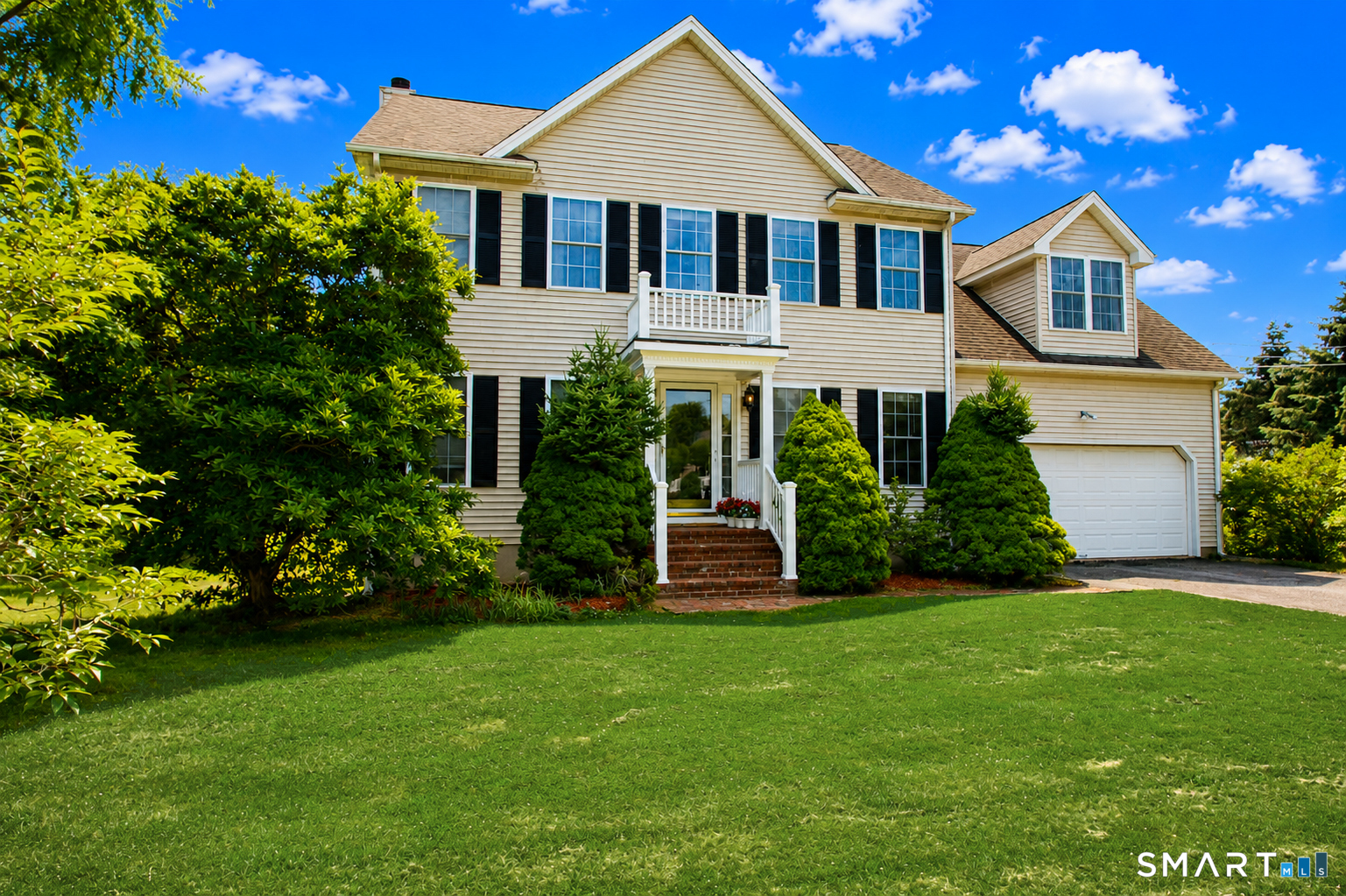 4 Meadow Road, Newtown, CT 06470 | For Sale at $719,000