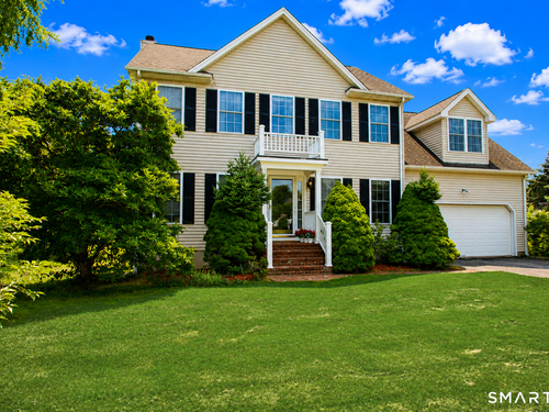  single family home for sale located at 4 Meadow Road, Newtown, CT 06470