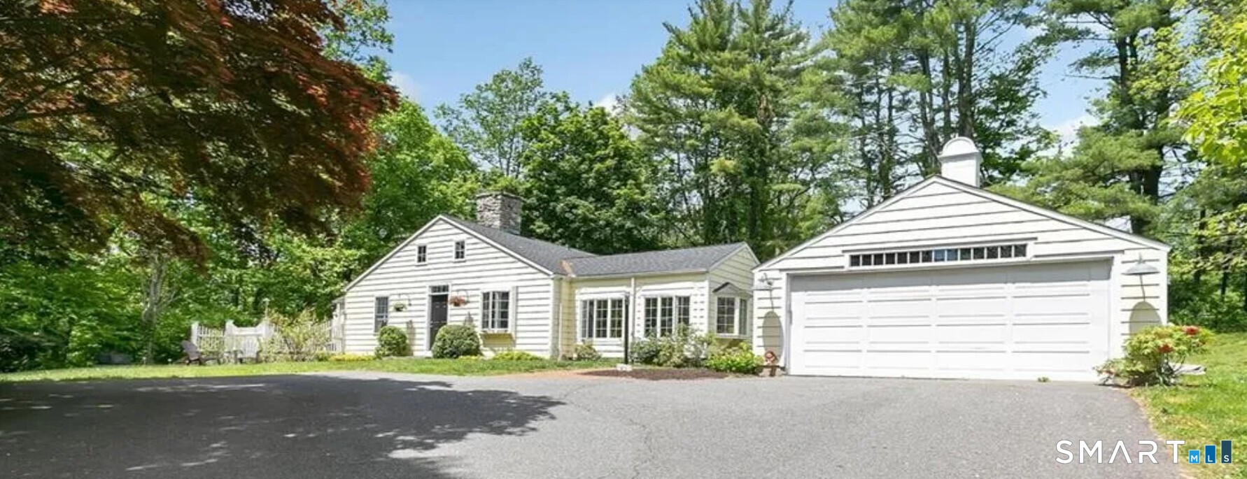 5195 Madison Avenue, Trumbull, CT 06611 | For Sale at $599,999